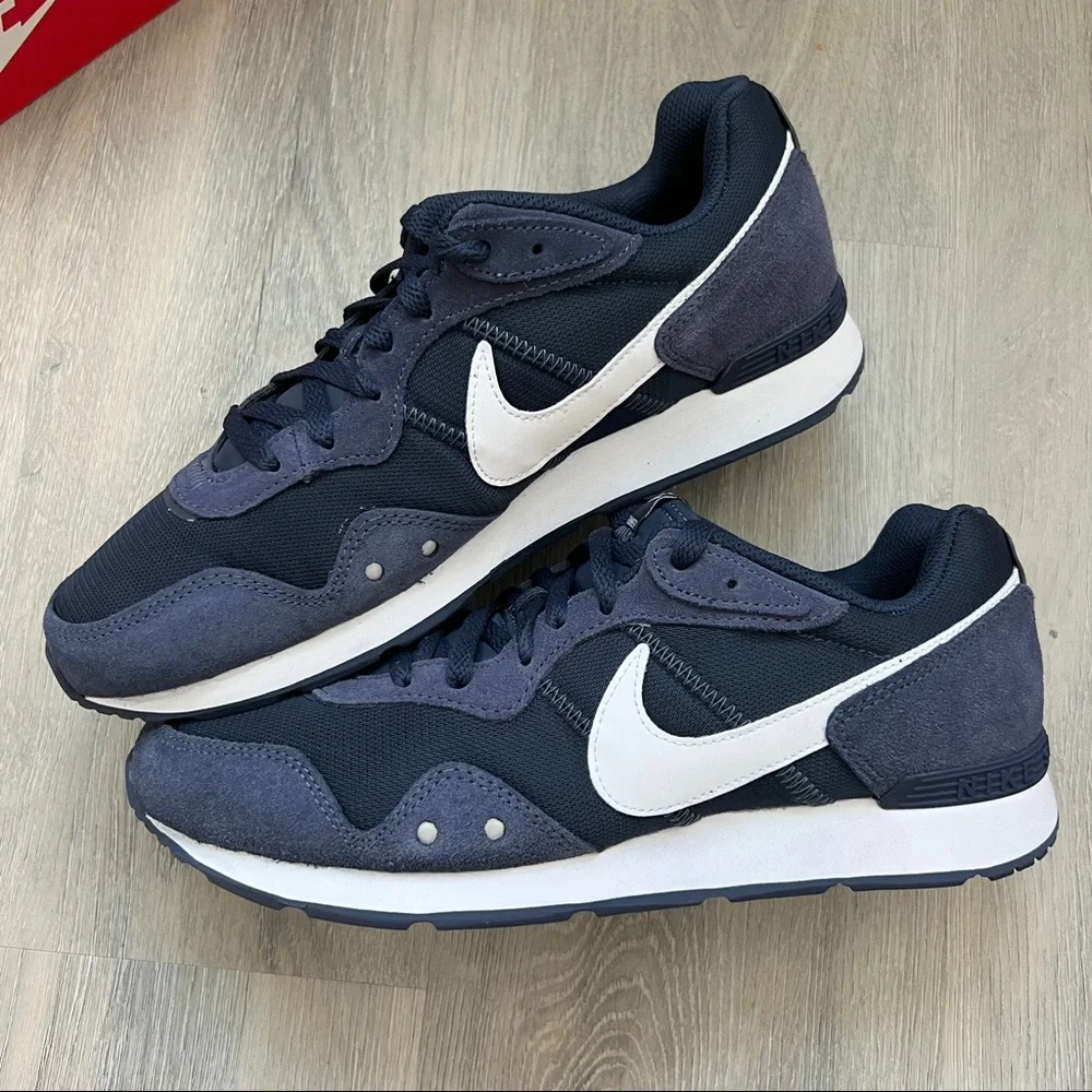 NWT Nike Venture Runner Men’s Shoes - Picture 5 of 8